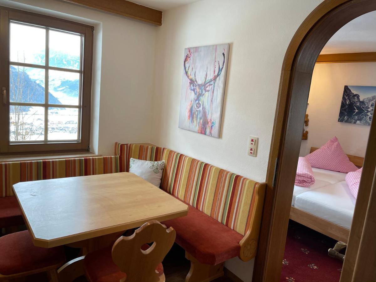 Der Waidachhof Zillertal Apartment Hainzenberg Luaran gambar